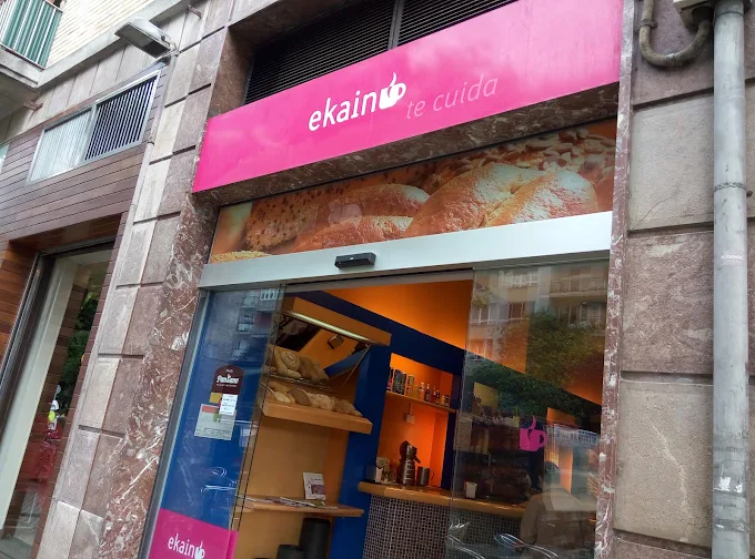 Fachada de Ekain Kafea